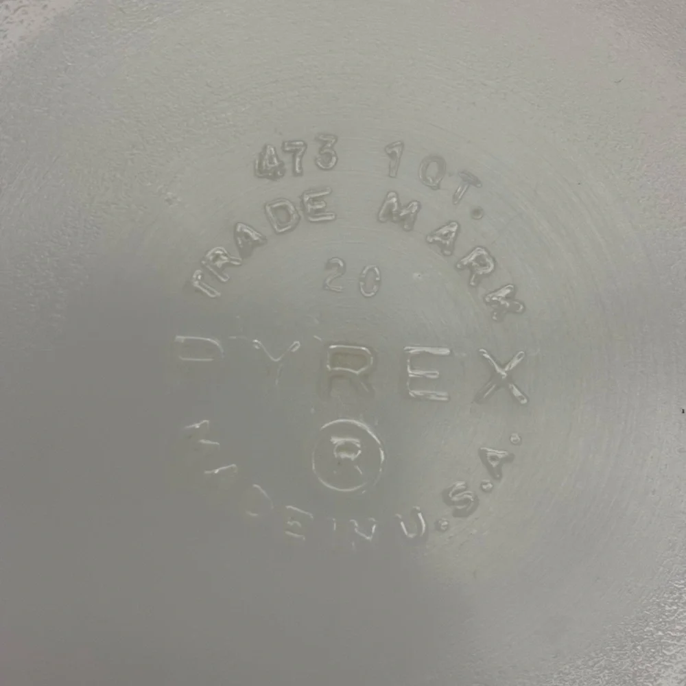 Vintage Pyrex Gooseberry Pink 473 1 Quart Round Covered Casserole dish with lid - Picture 9 of 15
